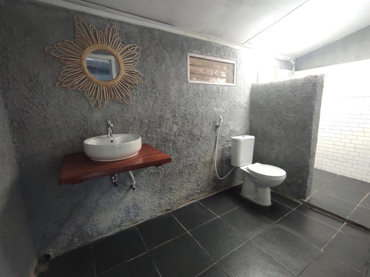 Hub Tata Guesthouse Tuk Tuk Buitenkant foto